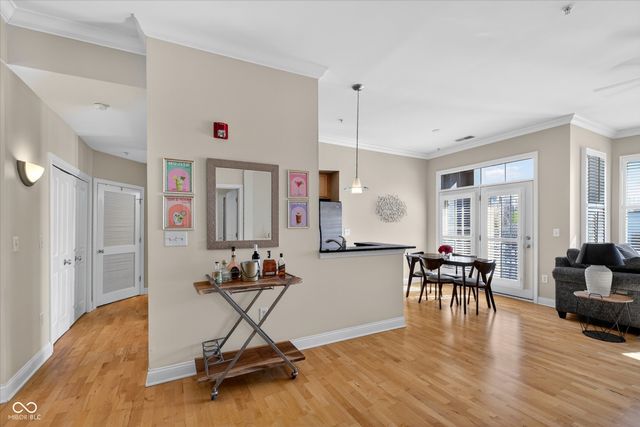 355 E Ohio Street 107, Indianapolis, IN 46204