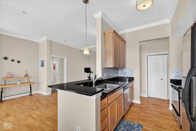 355 E Ohio Street 107, Indianapolis, IN 46204