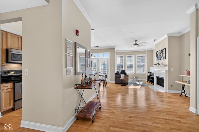 355 E Ohio Street 107, Indianapolis, IN 46204