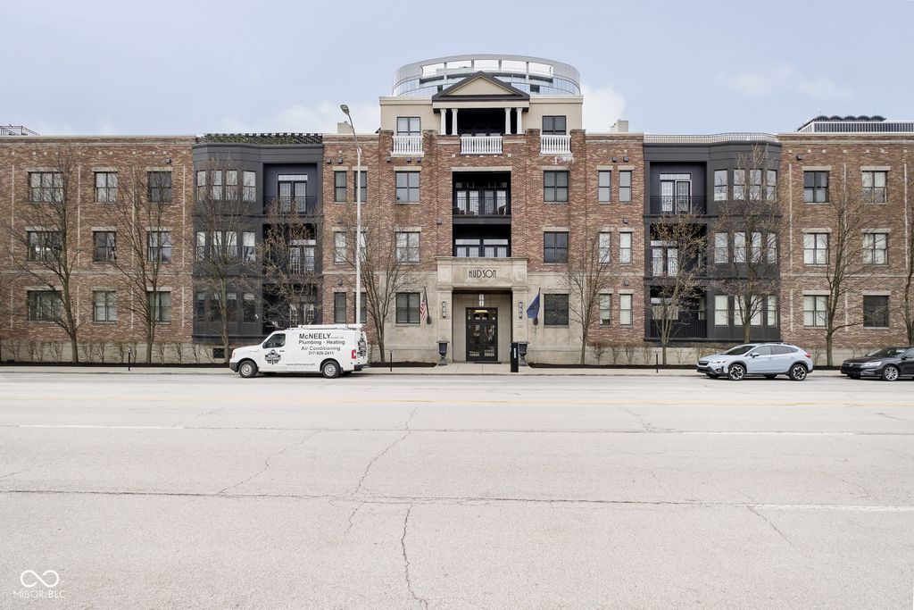 355 E Ohio Street 107, Indianapolis, IN 46204