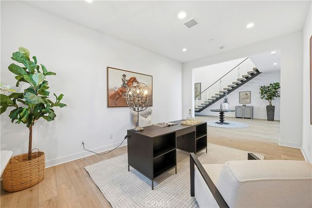 20138 W Marlow, Porter Ranch, CA 91326