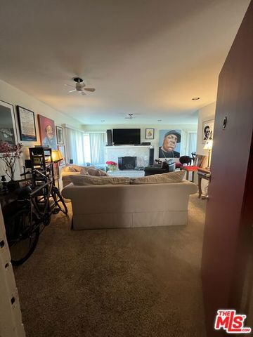 5402 W 57th Street, Los Angeles, CA 90056