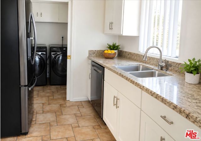 5402 W 57th Street, Los Angeles, CA 90056