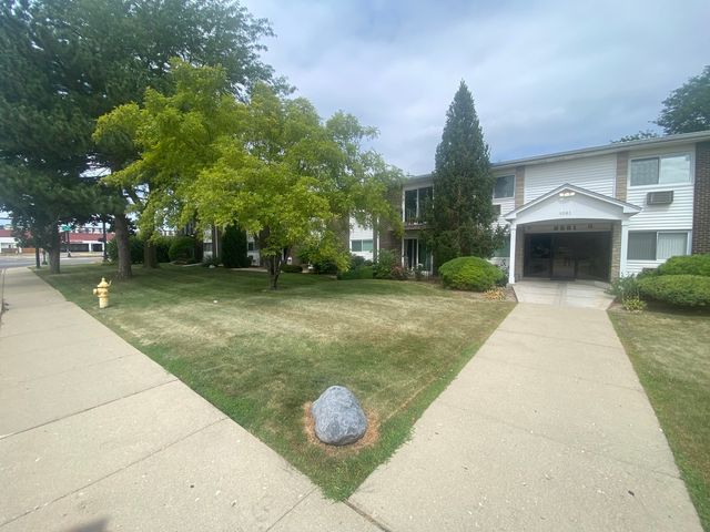 9581 DEE Road 2L, Des Plaines, IL 60016