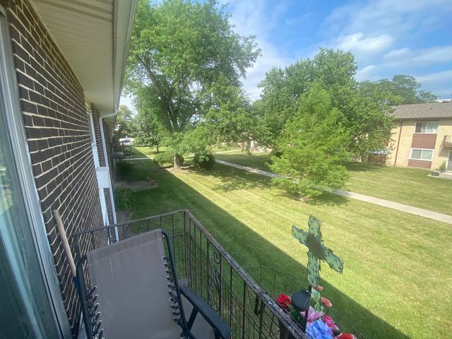 9581 DEE Road 2L, Des Plaines, IL 60016