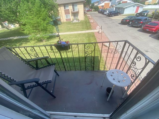 9581 DEE Road 2L, Des Plaines, IL 60016