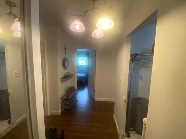 9581 DEE Road 2L, Des Plaines, IL 60016