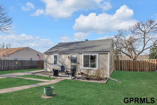 5716 Orchard Avenue, Omaha, NE 68117