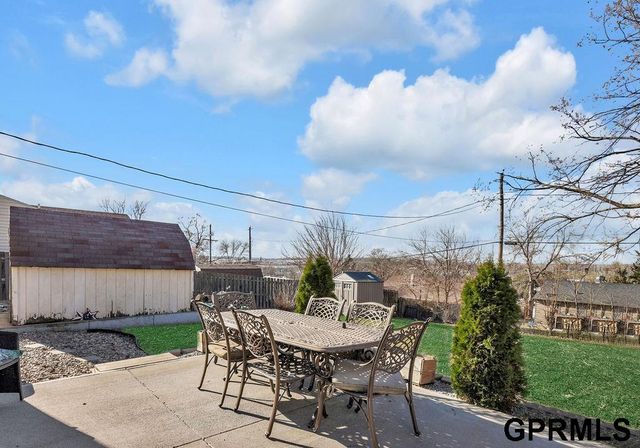 5716 Orchard Avenue, Omaha, NE 68117