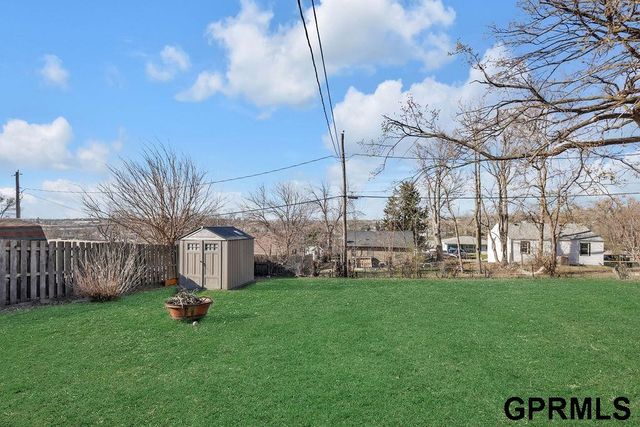 5716 Orchard Avenue, Omaha, NE 68117