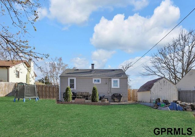 5716 Orchard Avenue, Omaha, NE 68117
