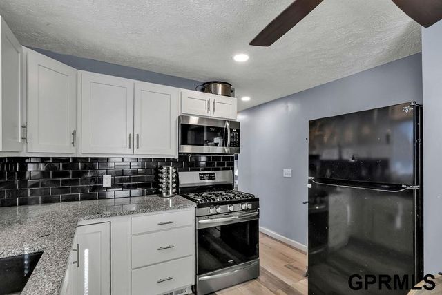 5716 Orchard Avenue, Omaha, NE 68117