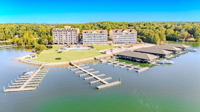 1217 Graves Harbor Trl Apt 122, Huddleston, VA 24104