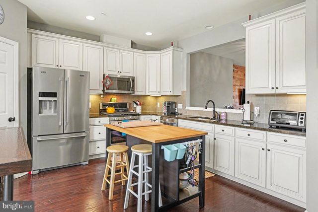 1728 BEACON LN, Warrington, PA 18976