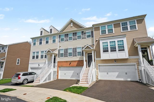 1728 BEACON LN, Warrington, PA 18976