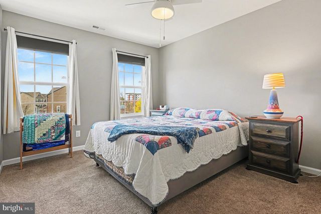 1728 BEACON LN, Warrington, PA 18976