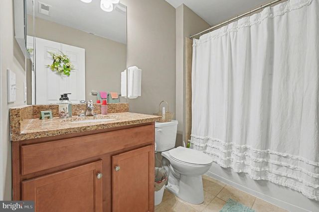 1728 BEACON LN, Warrington, PA 18976