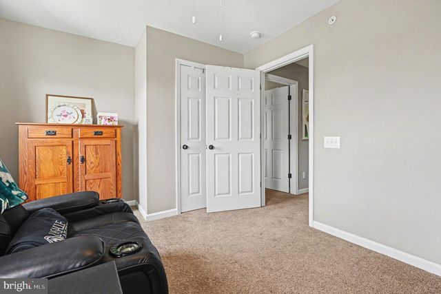 1728 BEACON LN, Warrington, PA 18976