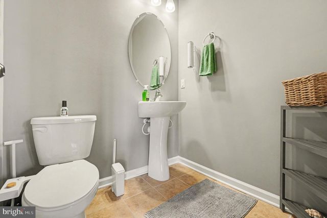 1728 BEACON LN, Warrington, PA 18976