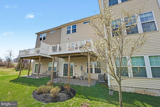 1728 BEACON LN, Warrington, PA 18976