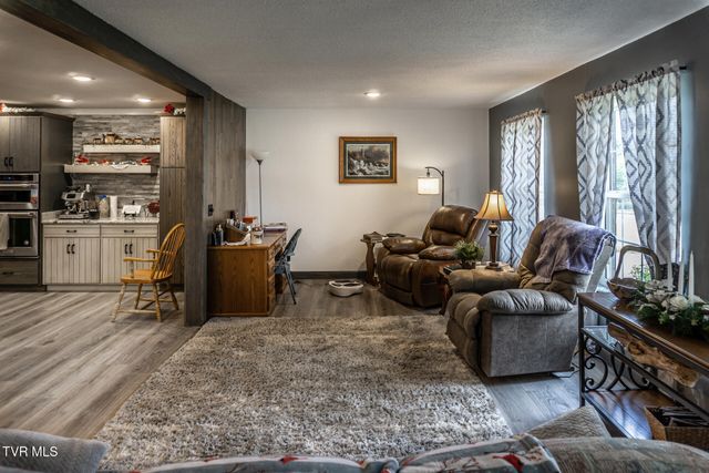 97 Sunrise Avenue, Greeneville, TN 37745
