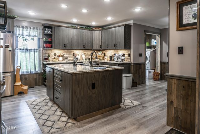 97 Sunrise Avenue, Greeneville, TN 37745