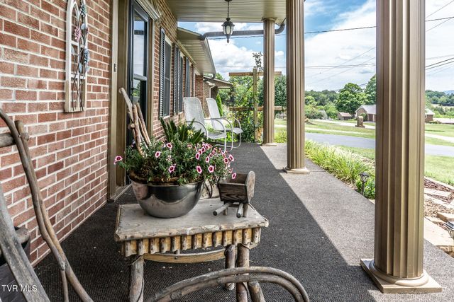 97 Sunrise Avenue, Greeneville, TN 37745
