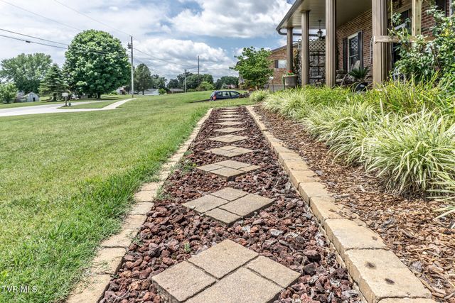 97 Sunrise Avenue, Greeneville, TN 37745