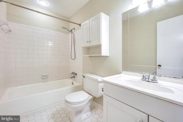 4617 WHITAKER PL, Woodbridge, VA 22193