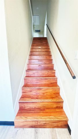 6623 Gulf Freeway, Houston, TX 77087