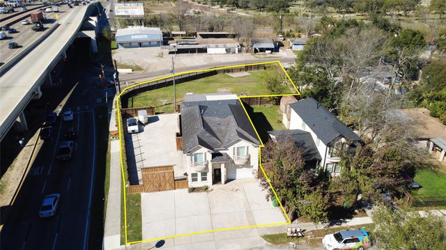 6623 Gulf Freeway, Houston, TX 77087