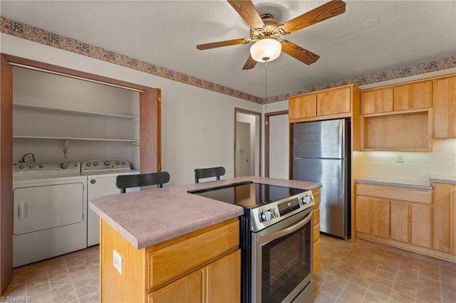 610 Carrington Place, Lewisville, NC 27023