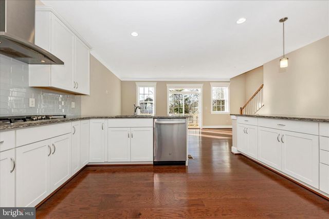 10211 TRAVILAH GROVE CIR, Rockville, MD 20850