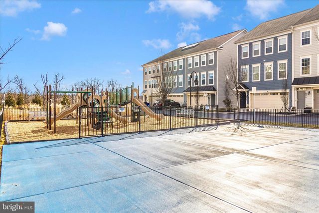 10211 TRAVILAH GROVE CIR, Rockville, MD 20850