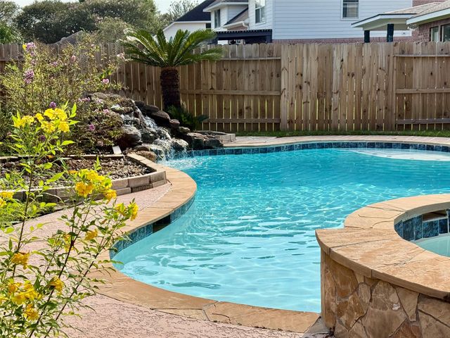 14411 Chartley Falls Drive, Houston, TX 77044