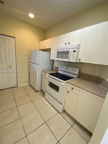 959 NE 42nd Pl 959, Homestead, FL 33033