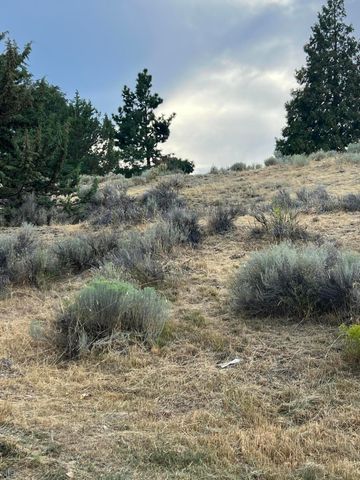 1944 Academy Avenue 3&4, Klamath Falls, OR 97601