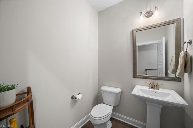 1720 Eastover Drive, Kernersville, NC 27284