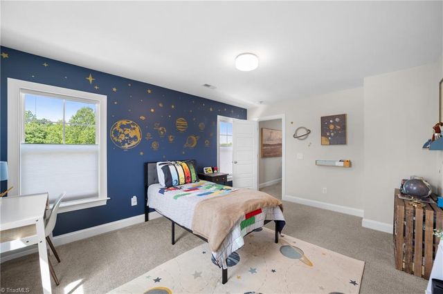 1720 Eastover Drive, Kernersville, NC 27284