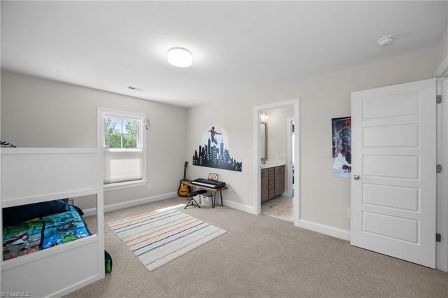 1720 Eastover Drive, Kernersville, NC 27284