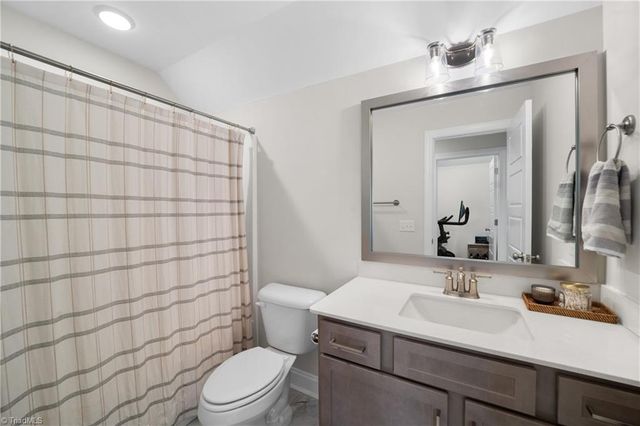 1720 Eastover Drive, Kernersville, NC 27284
