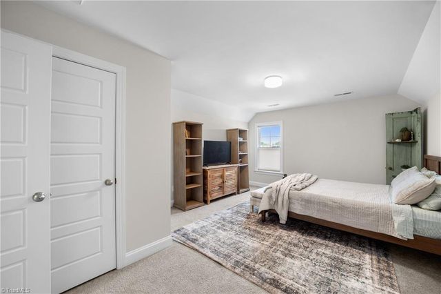 1720 Eastover Drive, Kernersville, NC 27284