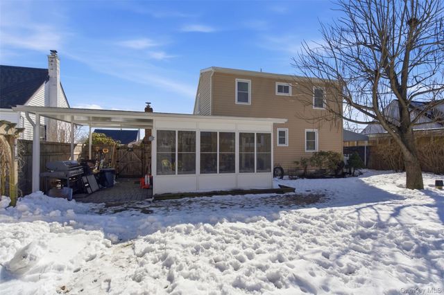 175 Van Buren Street, West Babylon, NY 11704