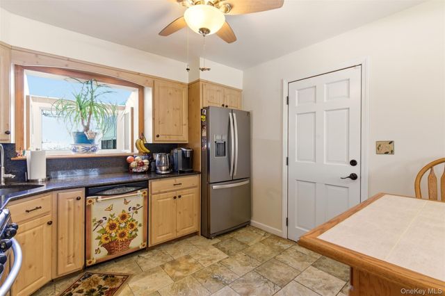 175 Van Buren Street, West Babylon, NY 11704