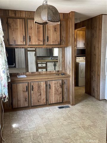 196 Cedar, Oroville, CA 95966