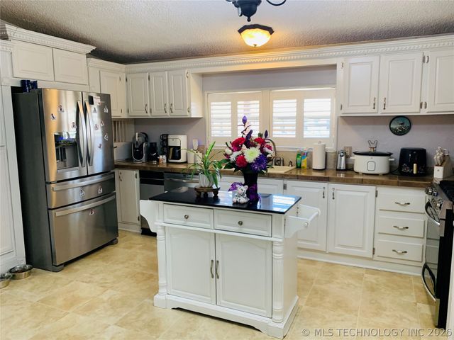 130 S Highland, Stringtown, OK 74569