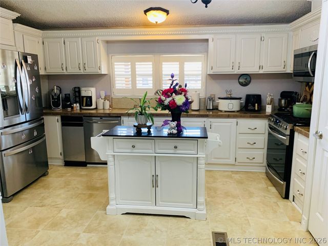 130 S Highland, Stringtown, OK 74569