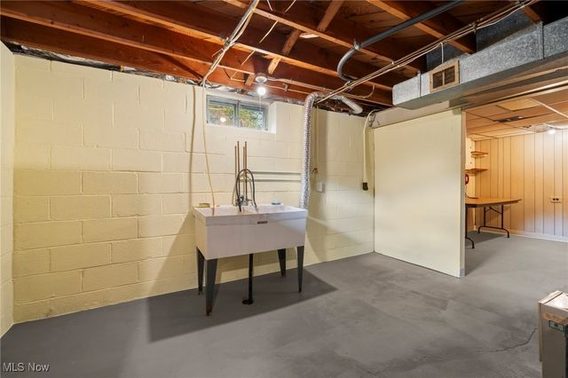 7180 Marko Lane, Parma, OH 44134