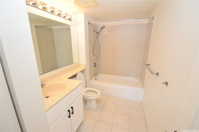3054 Ala Poha Place 2203, Honolulu, HI 96818