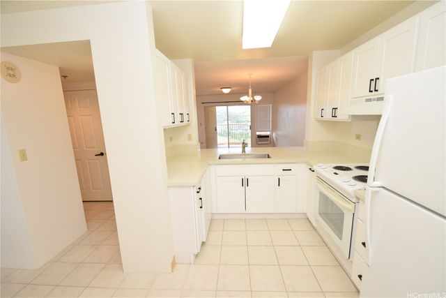 3054 Ala Poha Place 2203, Honolulu, HI 96818